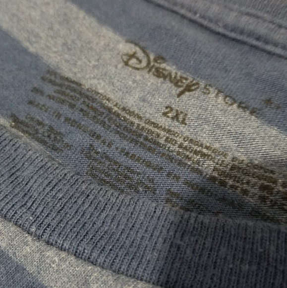 Disney Mickey Mouse Men's T-Shirt - Picture 3 of 3